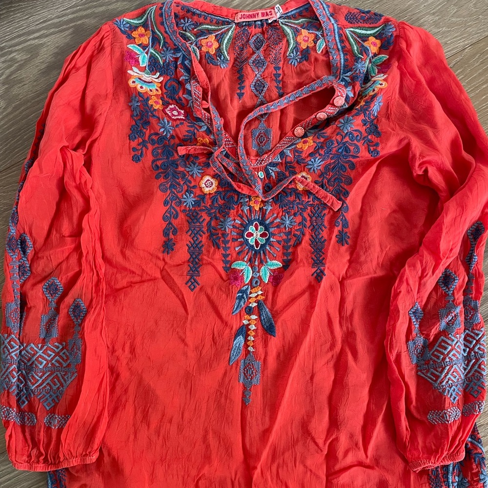 Johnny was tunic top